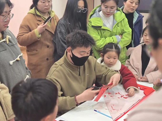 剪纸1.jpg